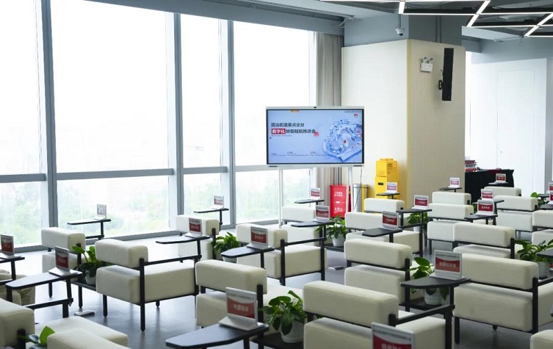 云里物里榮獲2020年度“龍華區中小微創新100強企業”認定!